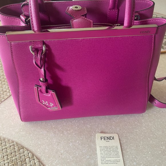 FENDI Vitello Elite Petite 2Jours Pink Handbag - Picture 1 of 8